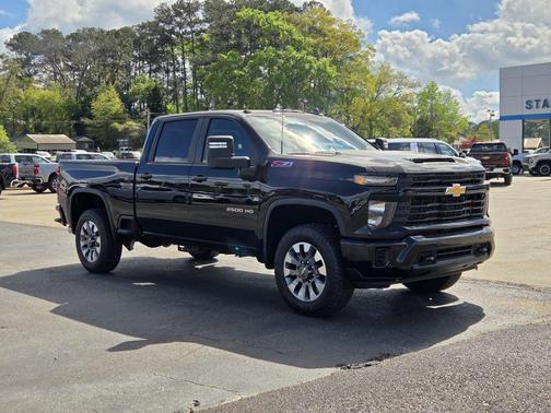 2026 Chevrolet Silverado 2500 Custom
