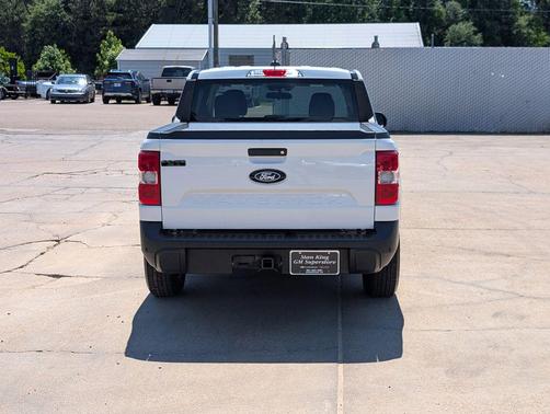 Oxford White 2025 Ford Maverick XLT