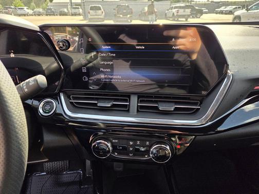 Sterling Gray Metallic 2026 Chevrolet Trax FWD 2RS