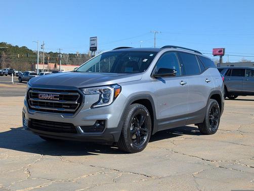 2024 GMC Terrain AWD AT4