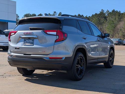 2024 GMC Terrain AWD AT4