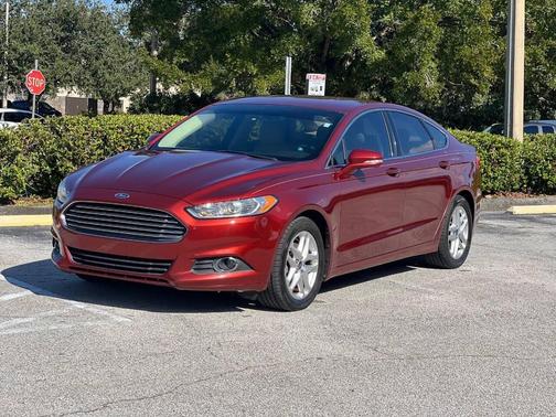 2014 Ford Fusion SE