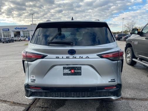 2023 Toyota Sienna XSE