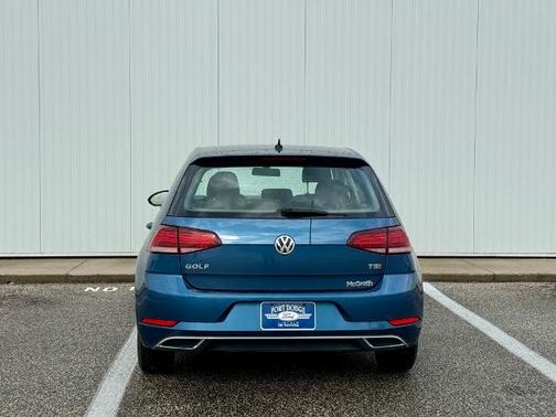 2018 Volkswagen Golf TSI S