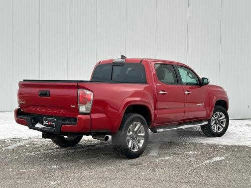 2019 Toyota Tacoma LIMITED