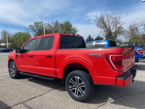 RACE RED 2023 Ford F-150 XL