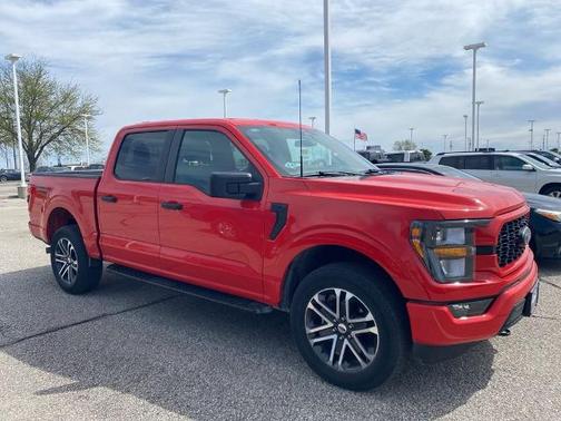 RACE RED 2023 Ford F-150 XL