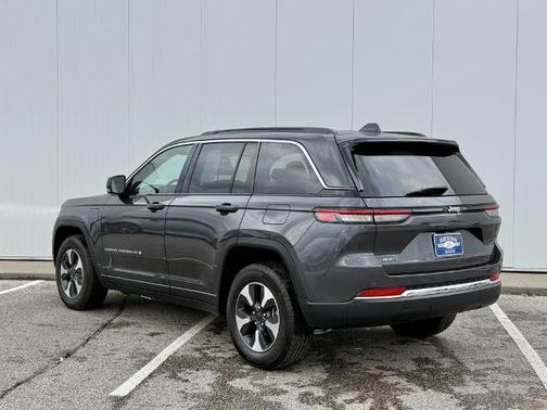2024 Jeep Grand Cherokee BASE