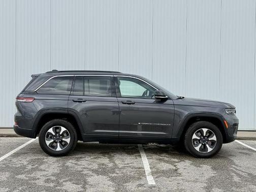 2024 Jeep Grand Cherokee BASE