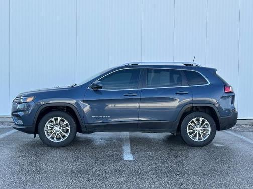 2021 Jeep Cherokee LATITUDE PLUS