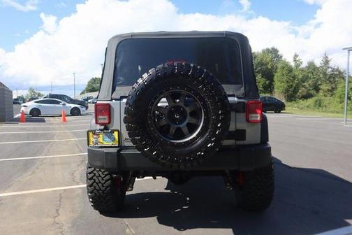 Photo 5 of 29 of 2014 Jeep Wrangler Rubicon