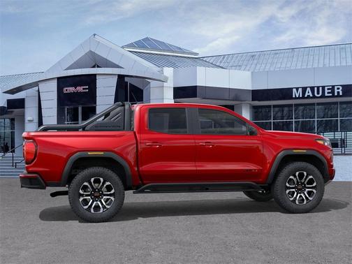 2025 GMC Canyon AT4