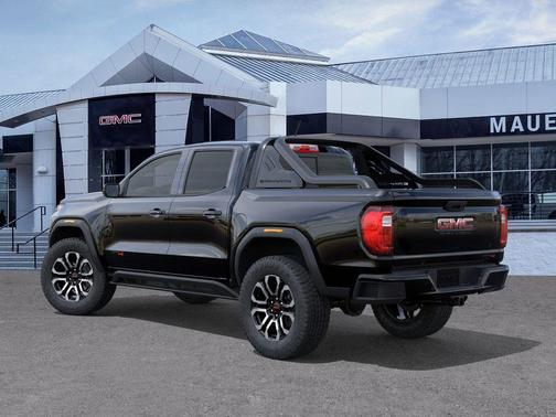 2025 GMC Canyon AT4