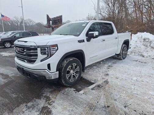 2025 GMC Sierra 1500 SLT