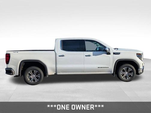 Summit White 2025 GMC Sierra 1500 SLT