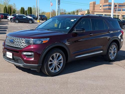 Burgundy 2022 Ford Explorer Limited
