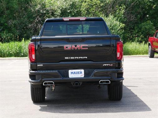 2022 GMC Sierra 1500 Limited AT4