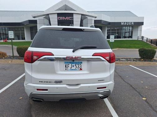 2017 GMC Acadia Denali