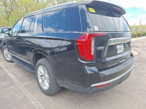 Onyx Black 2022 GMC Yukon XL SLT