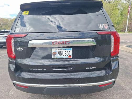 Onyx Black 2022 GMC Yukon XL SLT