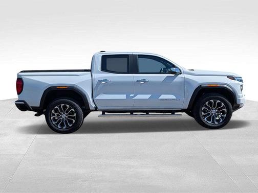 Summit White 2025 GMC Canyon Denali