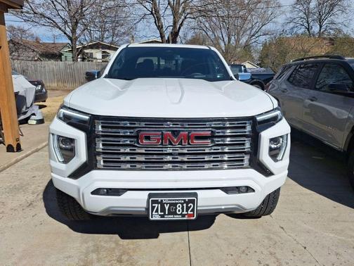 Summit White 2025 GMC Canyon Denali