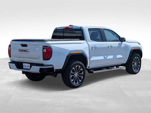 Summit White 2025 GMC Canyon Denali