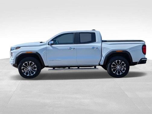 Summit White 2025 GMC Canyon Denali