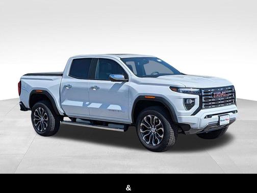 Summit White 2025 GMC Canyon Denali