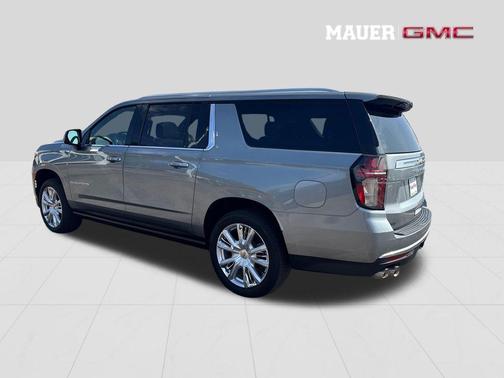 Sterling Gray Metallic 2023 Chevrolet Suburban High Country