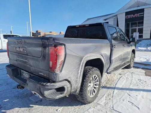 2022 GMC Sierra 1500 AT4