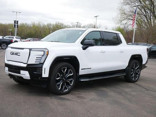 2025 GMC Sierra EV Denali