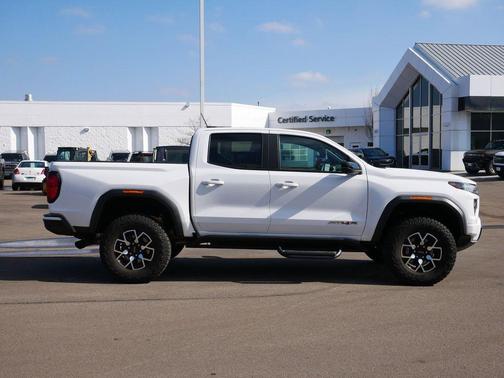 2023 GMC Canyon AT4X