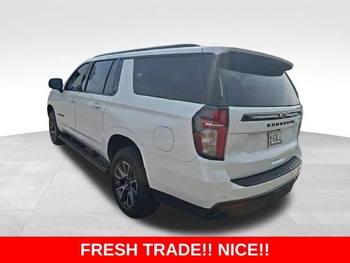 Iridescent Pearl Tricoat 2023 Chevrolet Suburban Z71