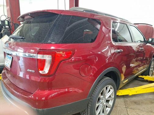 Ruby Red Metallic 2017 Ford Explorer Limited