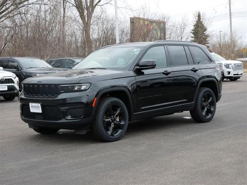 2023 Jeep Grand Cherokee Altitude
