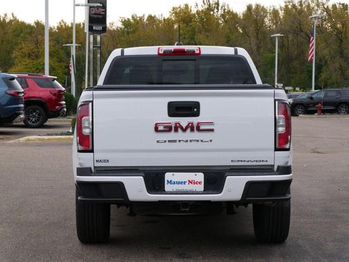2022 GMC Canyon Denali