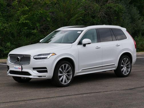 2023 Volvo XC90 B6 Plus 6-Seater