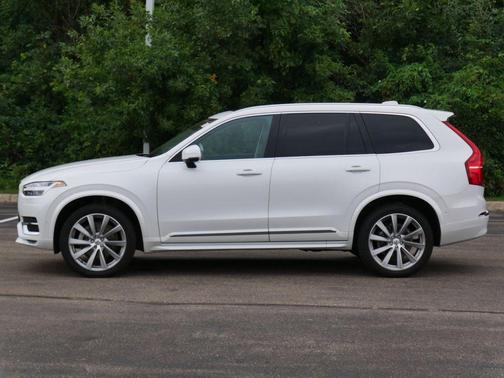 2023 Volvo XC90 B6 Plus 6-Seater