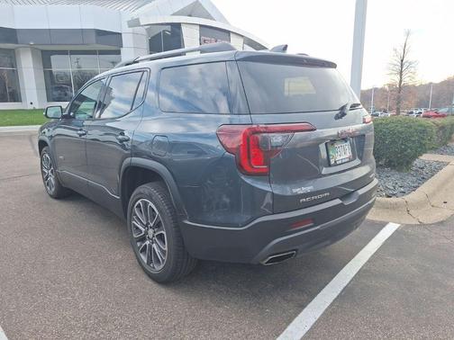 2020 GMC Acadia AT4