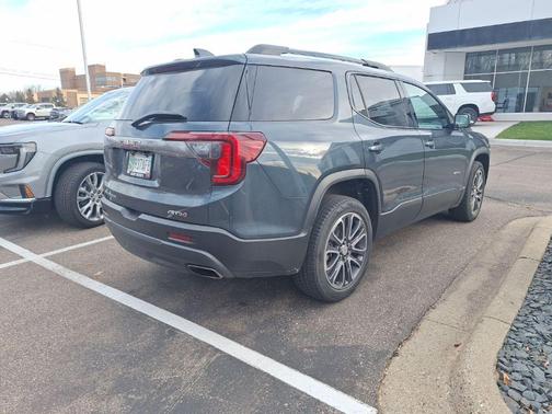 2020 GMC Acadia AT4