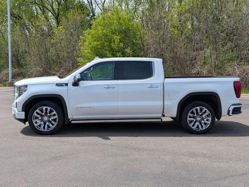 White Frost Tri-Coat 2024 GMC Sierra 1500 Denali