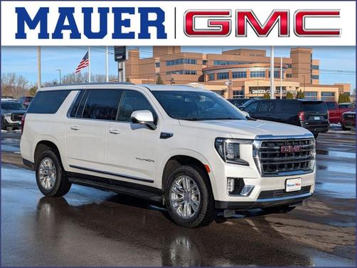 White Frost Tri-Coat 2022 GMC Yukon XL SLT SUV