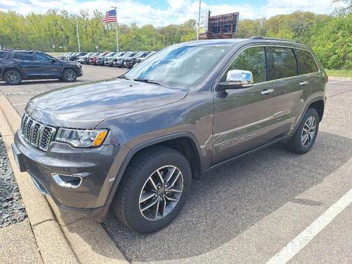 Granite Crystal Clearcoat Metallic 2019 Jeep Grand Cherokee Limited SUV