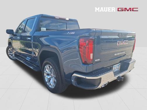 Pacific Blue Metallic 2021 GMC Sierra 1500 SLT