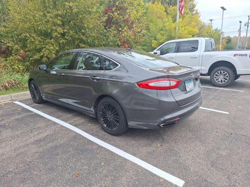 2015 Ford Fusion SE