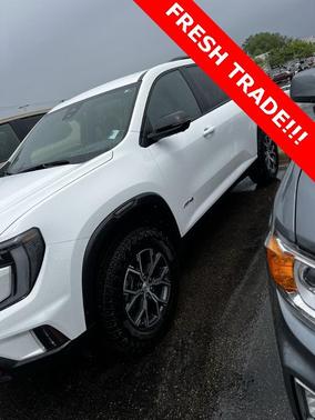 2024 GMC Acadia AT4