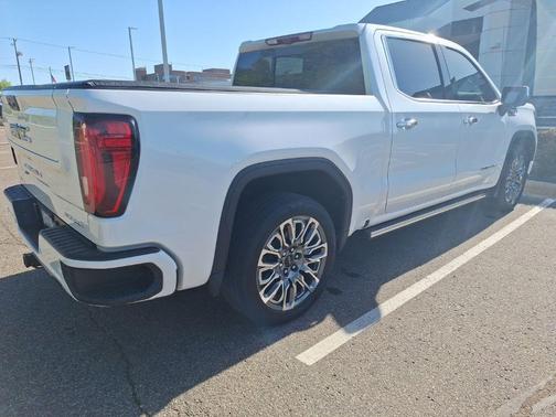 White Frost Tri-Coat 2023 GMC Sierra 1500 Denali Ultimate