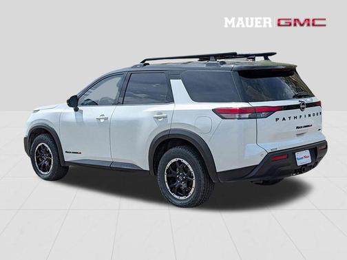 2 Tone White / Black Roof 2023 Nissan Pathfinder Rock Creek