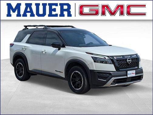 2 Tone White / Black Roof 2023 Nissan Pathfinder Rock Creek SUV
